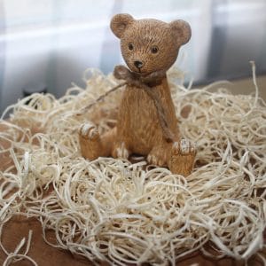 Petit ours assis